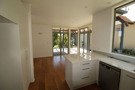 Photo of property in 9b Awarua Crescent, Orakei, Auckland, 1071