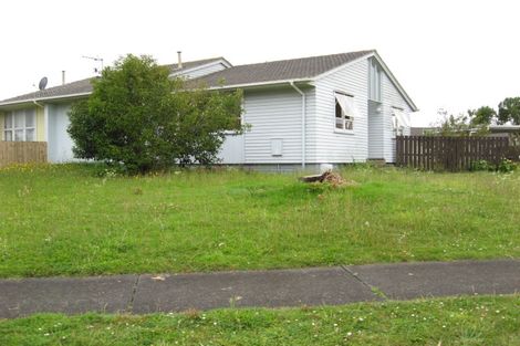 Photo of property in 14 Molesworth Place, Mangere, Auckland, 2022