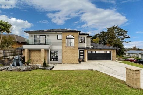 Photo of property in 14 Bradnor Meadows Drive, Swanson, Auckland, 0612