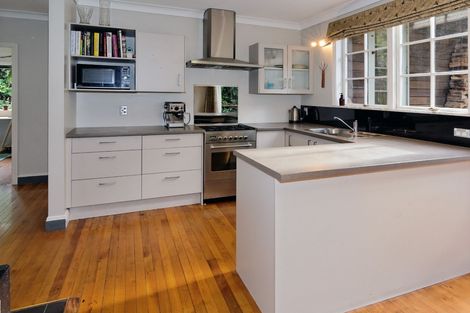 Photo of property in 199 Scenic Drive, Titirangi, Auckland, 0604