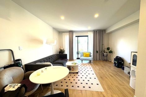 Photo of property in 12d Shamrock Lane, Te Atatu Peninsula, Auckland, 0610