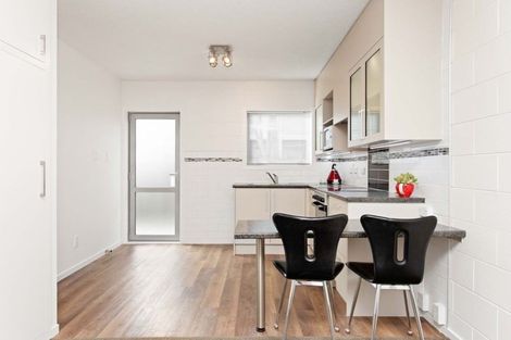 Photo of property in 1/15 Marriner Street, Sumner, Christchurch, 8081