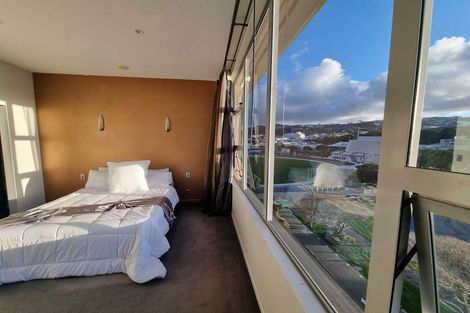Photo of property in Grandstand Apartments, 38/80 Kent Terrace, Mount Victoria, Wellington, 6011
