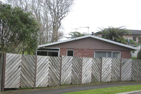 Photo of property in 27 Kenmore Street, Westown, New Plymouth, 4310