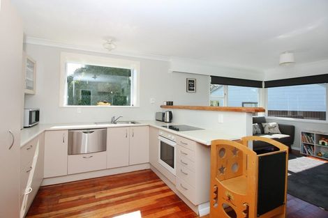 Photo of property in 14 Viscount Place, West End, Palmerston North, 4412