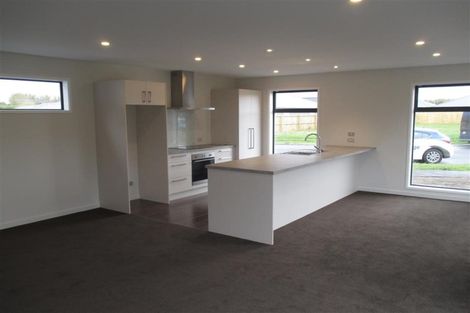 Photo of property in 10 Luxembourg Crescent, Halswell, Christchurch, 8025