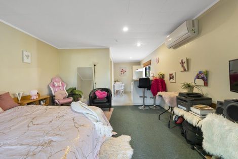 Photo of property in 2 Tangitu Street, Motuoapa, 3382