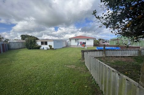 Photo of property in 6 Pamu Place, Waitara, 4320