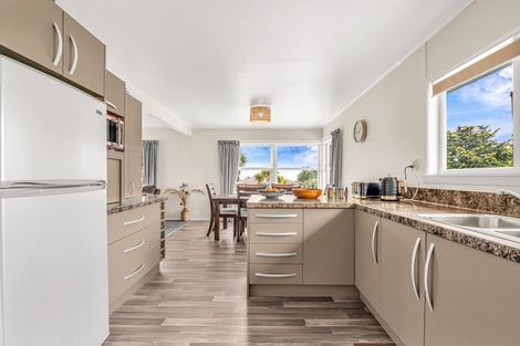 Photo of property in 5 Porikapa Road, Owhata, Rotorua, 3010