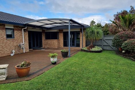 Photo of property in 55 Newbliss Crescent, East Tamaki Heights, Auckland, 2016