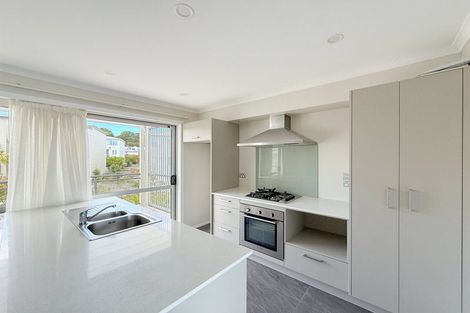 Photo of property in 7 Panakenake Way, Flat Bush, Auckland, 2019