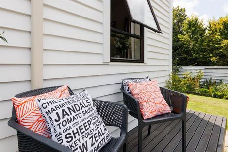 Photo of property in 3 Dundas Road, Sanson, 4817