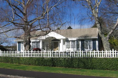 Photo of property in 10 Woodstock Road, Fairfield, Hamilton, 3214