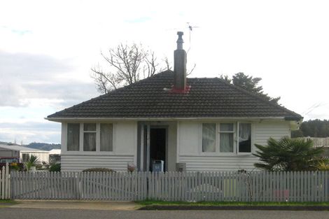 Photo of property in 64 George Street, Hikurangi, 0114