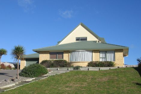 Photo of property in 12 Barrett Drive, Waikanae Beach, Waikanae, 5036