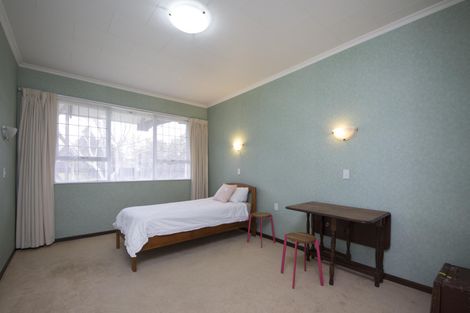 Photo of property in 106 Waterloo Crescent, Hokowhitu, Palmerston North, 4410