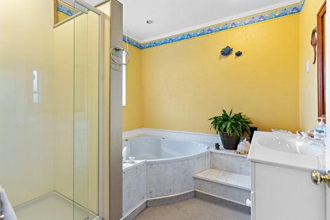 Photo of property in 71 Frederick Street, Carterton, 5713