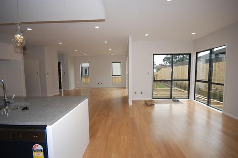 Photo of property in 120e Wellington Street, Howick, Auckland, 2014