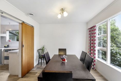 Photo of property in 30 Thurleigh Grove, Karori, Wellington, 6012