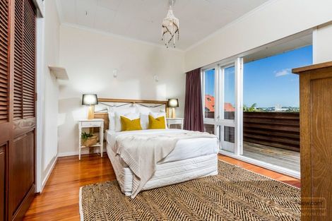 Photo of property in 308 Hurstmere Road, Takapuna, Auckland, 0622