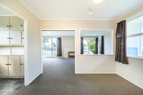 Photo of property in 98 Apollo Parade, Milson, Palmerston North, 4414
