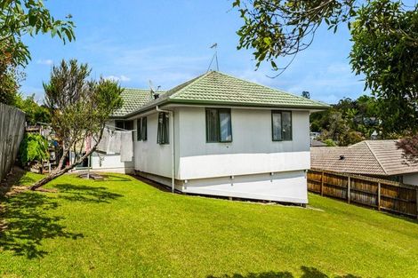 Photo of property in 19 Carling Avenue, Massey, Auckland, 0614