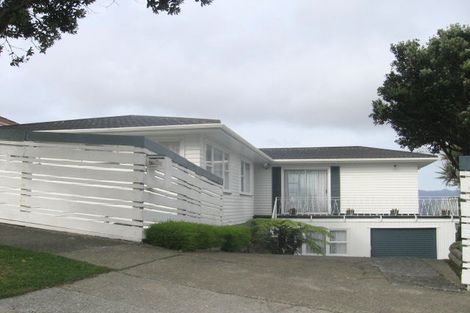 Photo of property in 246 Dowse Drive, Maungaraki, Lower Hutt, 5010