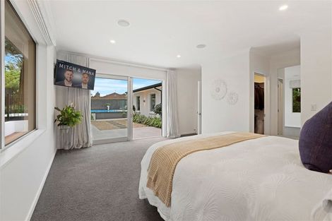 Photo of property in 43 Oakgrove Drive, Rangiora, 7400