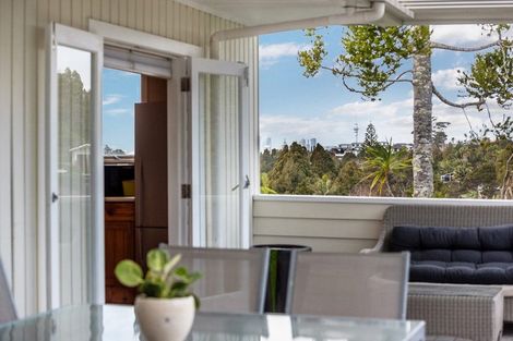 Photo of property in 23 Gretel Place, Hillcrest, Auckland, 0627