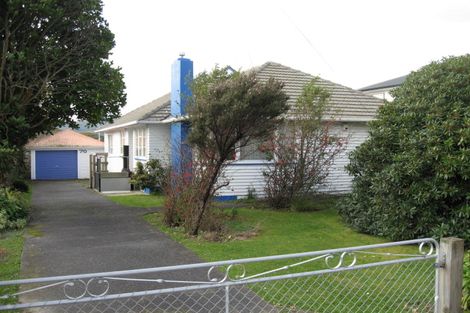 Photo of property in 70 Fraser Street, Wainuiomata, Lower Hutt, 5014