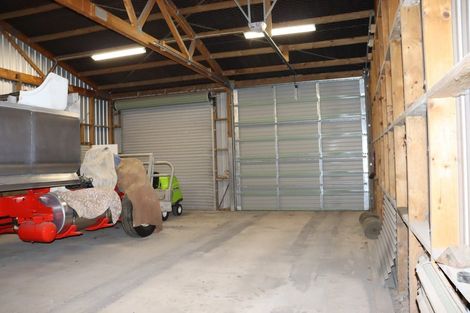 Photo of property in 550 Mountain Road, Lepperton, New Plymouth, 4373