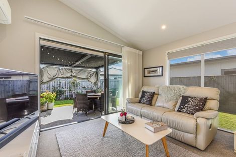 Photo of property in 3 Puketutu Grove, Motueka, 7120