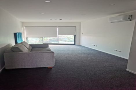 Photo of property in 206/9 East Street, Papakura, 2110