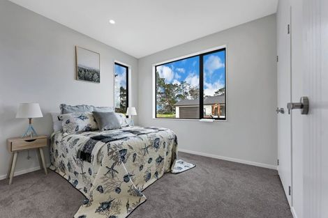 Photo of property in 14a Mclarin Road, Glenbrook, 2681