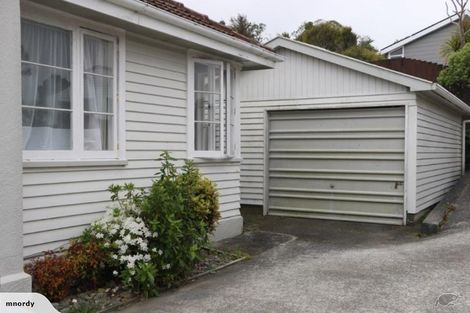 Photo of property in 195 Miromiro Road, Normandale, Lower Hutt, 5010