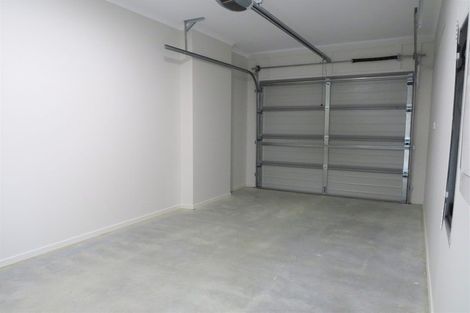 Photo of property in 21 Wai Place, One Tree Point, 0118