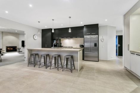 Photo of property in 9 Huntington Park Drive, Greenhithe, Auckland, 0632