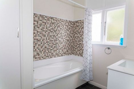 Photo of property in 28a Cole Street, Dannevirke, 4930