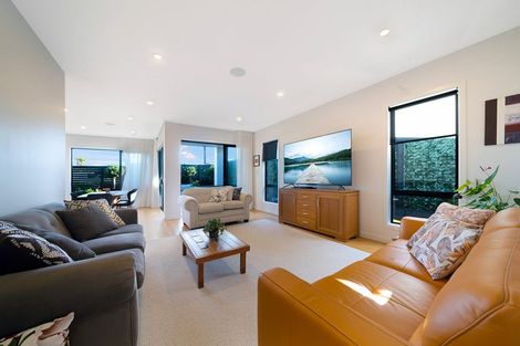 Photo of property in 14a Waitemata Road, Hauraki, Auckland, 0622