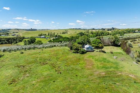 Photo of property in 47 Merril Road, Paparoa, 0571
