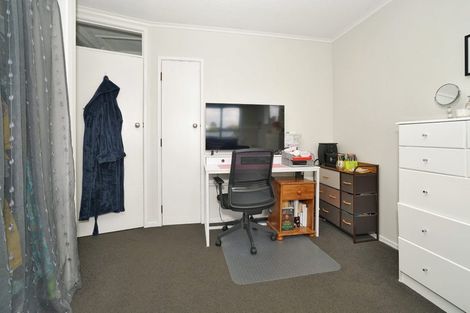 Photo of property in 93 Collins Road, Melville, Hamilton, 3206