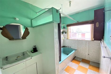 Photo of property in 42 West Coast Road, Te Kopuru, 0371