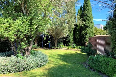 Photo of property in 405 Avonhead Road, Avonhead, Christchurch, 8042