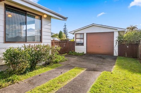 Photo of property in 34 Neri Crescent, Pomare, Rotorua, 3015