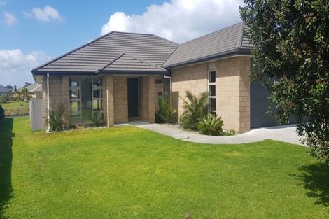 Photo of property in 6 Sando Way, One Tree Point, 0118