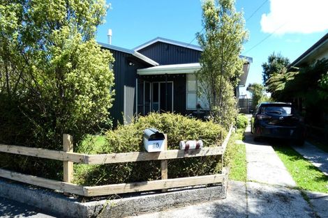 Photo of property in 80 Derby Street, Westport, 7825