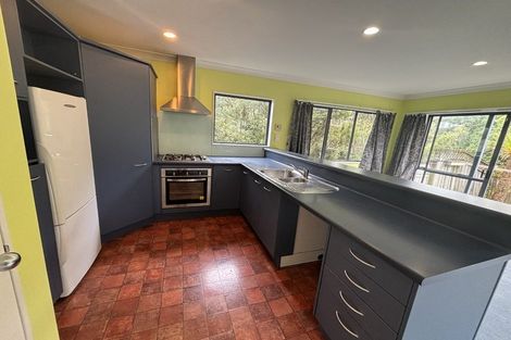 Photo of property in 78 Woodhouse Avenue, Karori, Wellington, 6012