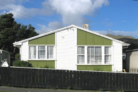 Photo of property in 68 Astrolabe Street, Cannons Creek, Porirua, 5024