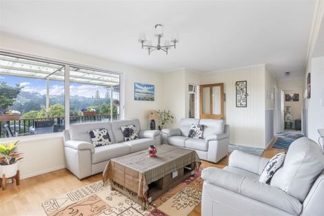 Photo of property in 63 Vandeleur Avenue, Birkdale, Auckland, 0626