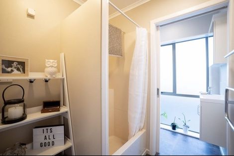 Photo of property in 15 Raglan Avenue, Cloverlea, Palmerston North, 4412